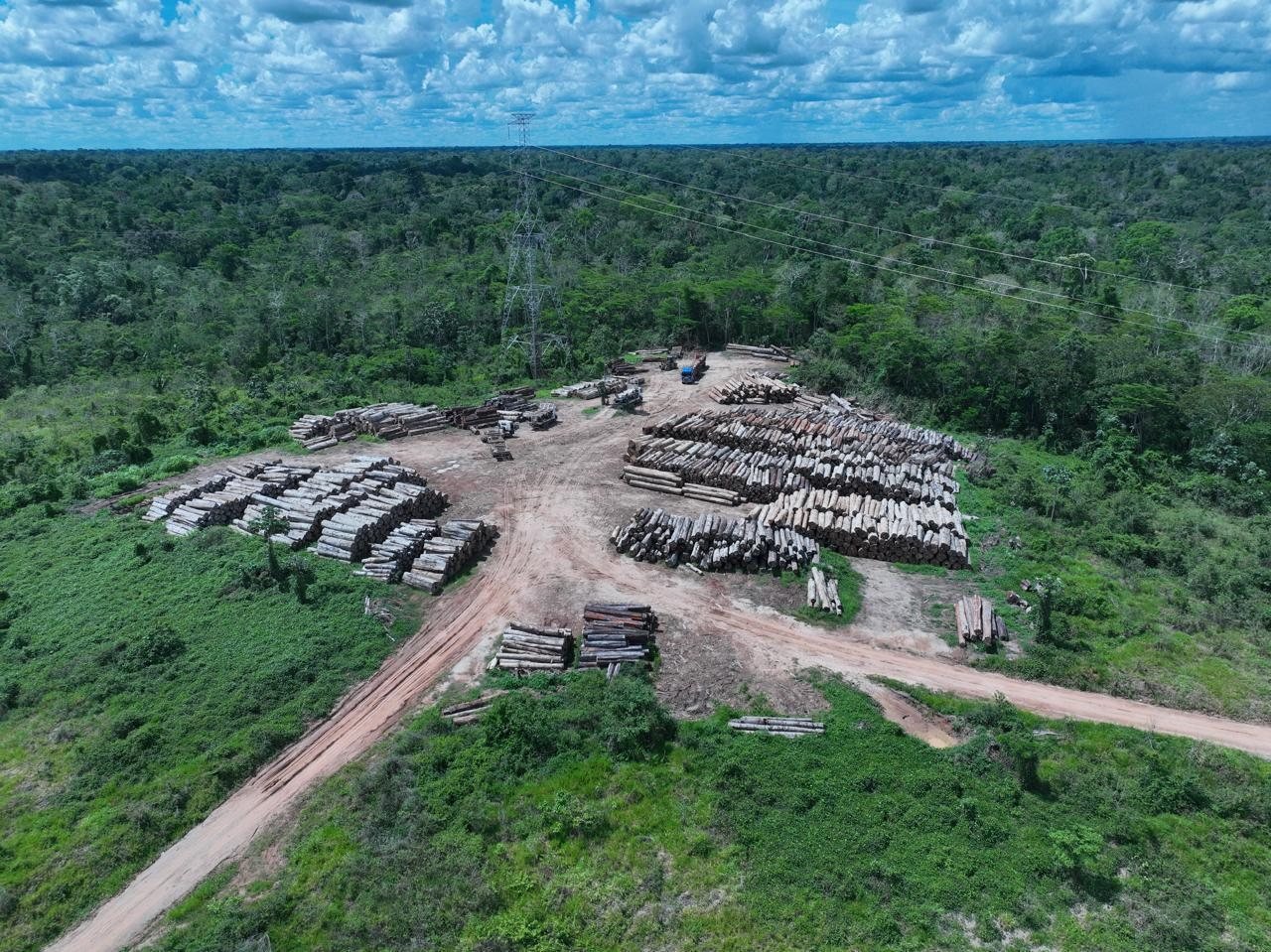 Base operacional em área de manejo florestal